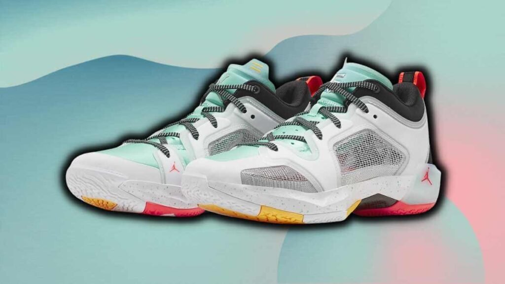 Guo Ailun Gets Air Jordan 37 Low in Player-Exclusive Colorway